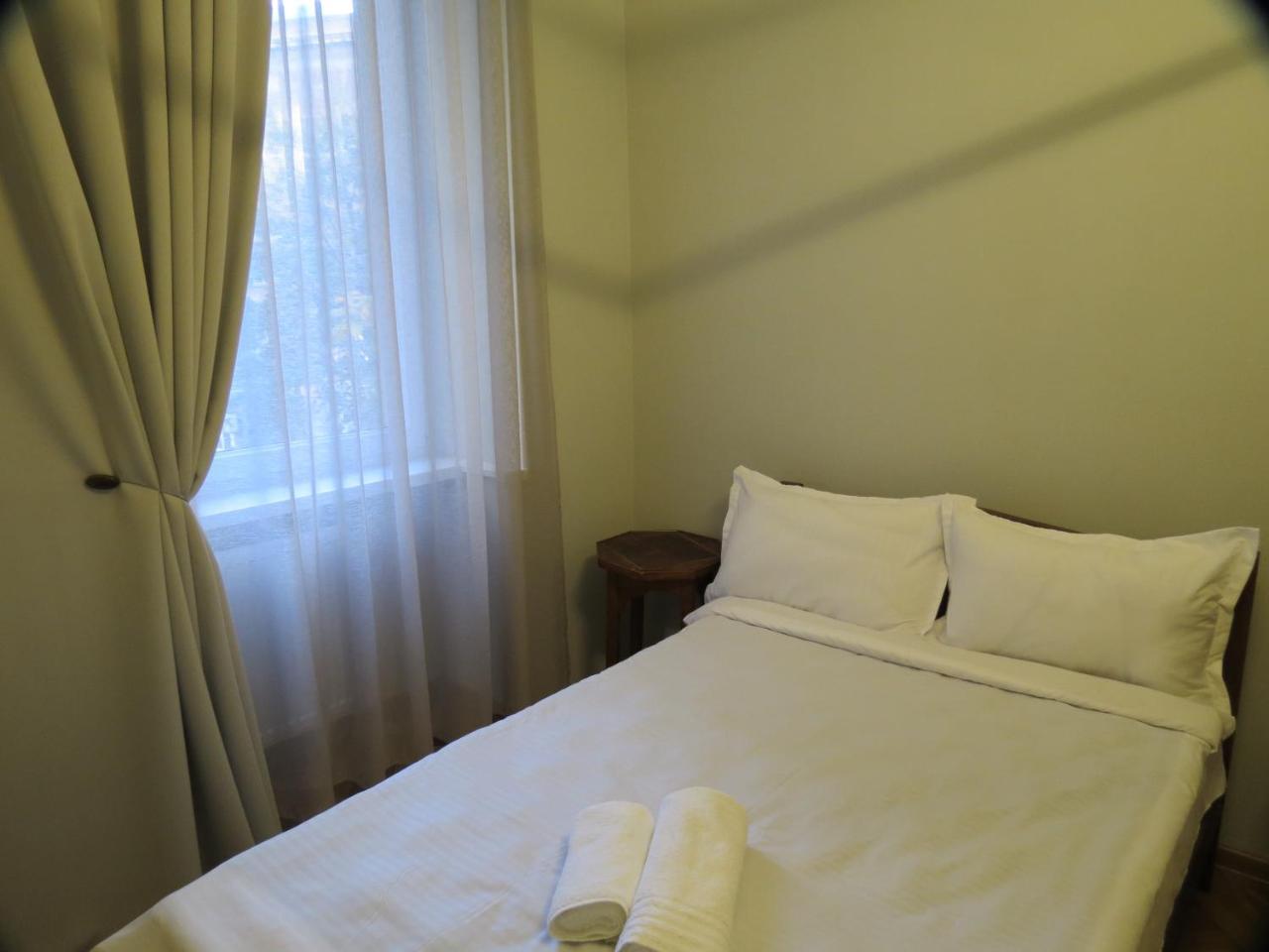 Three Rooms Apartment Tbilisi Exterior photo